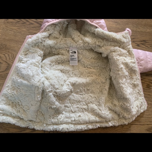 NEW The North Face Reversible Jacket - Picture 3 of 3